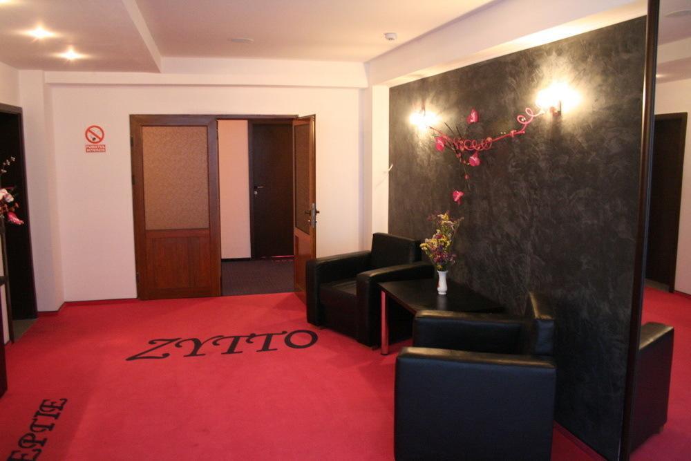 Hotel Zytto By Razvan Rat 斯拉蒂纳 外观 照片